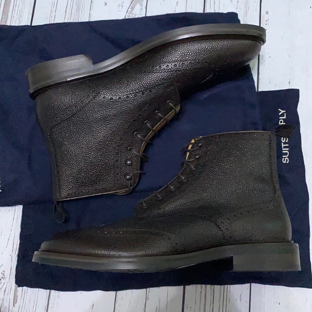 SuitSupply Brown Leather Wingtip Boots